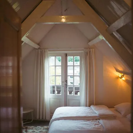 Bed & Breakfast Jeneverlogies *