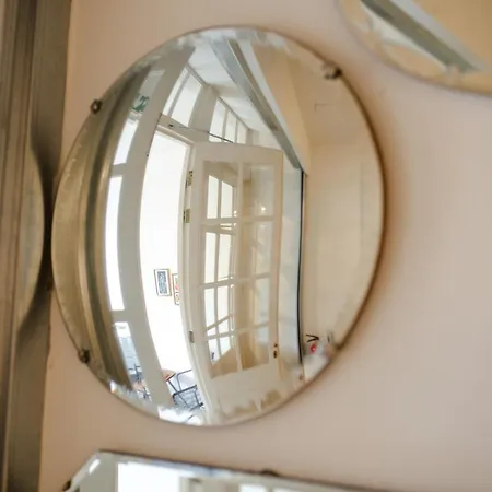 ベッド・アンド・ブレックファスト Elderflour & Microbakery